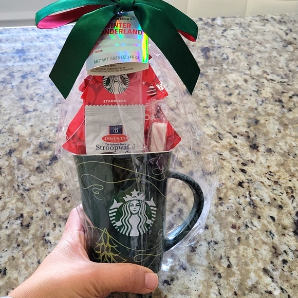 Starbucks ceramic mug hot cocoa mix, NWT🎉 - Picture 2 of 6